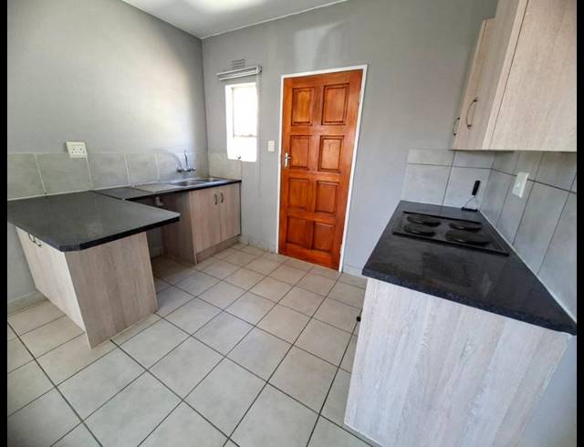 3 BEDROOM HOUSE FOR SALE IN ALBERTSDAL
